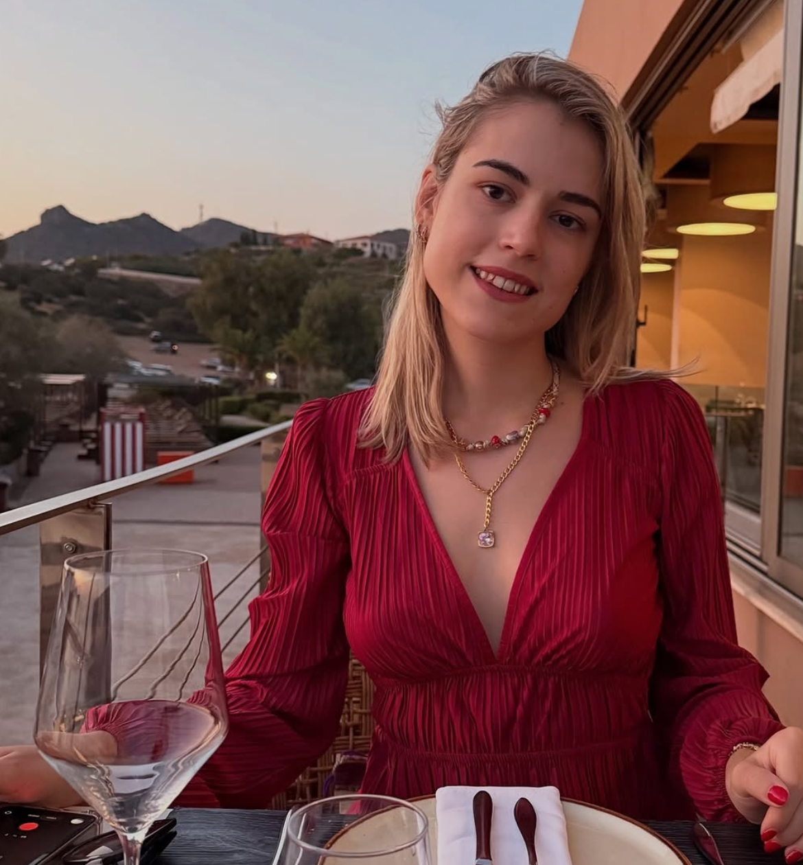 Maria Tzavara - Social Media Manager & Content Creator